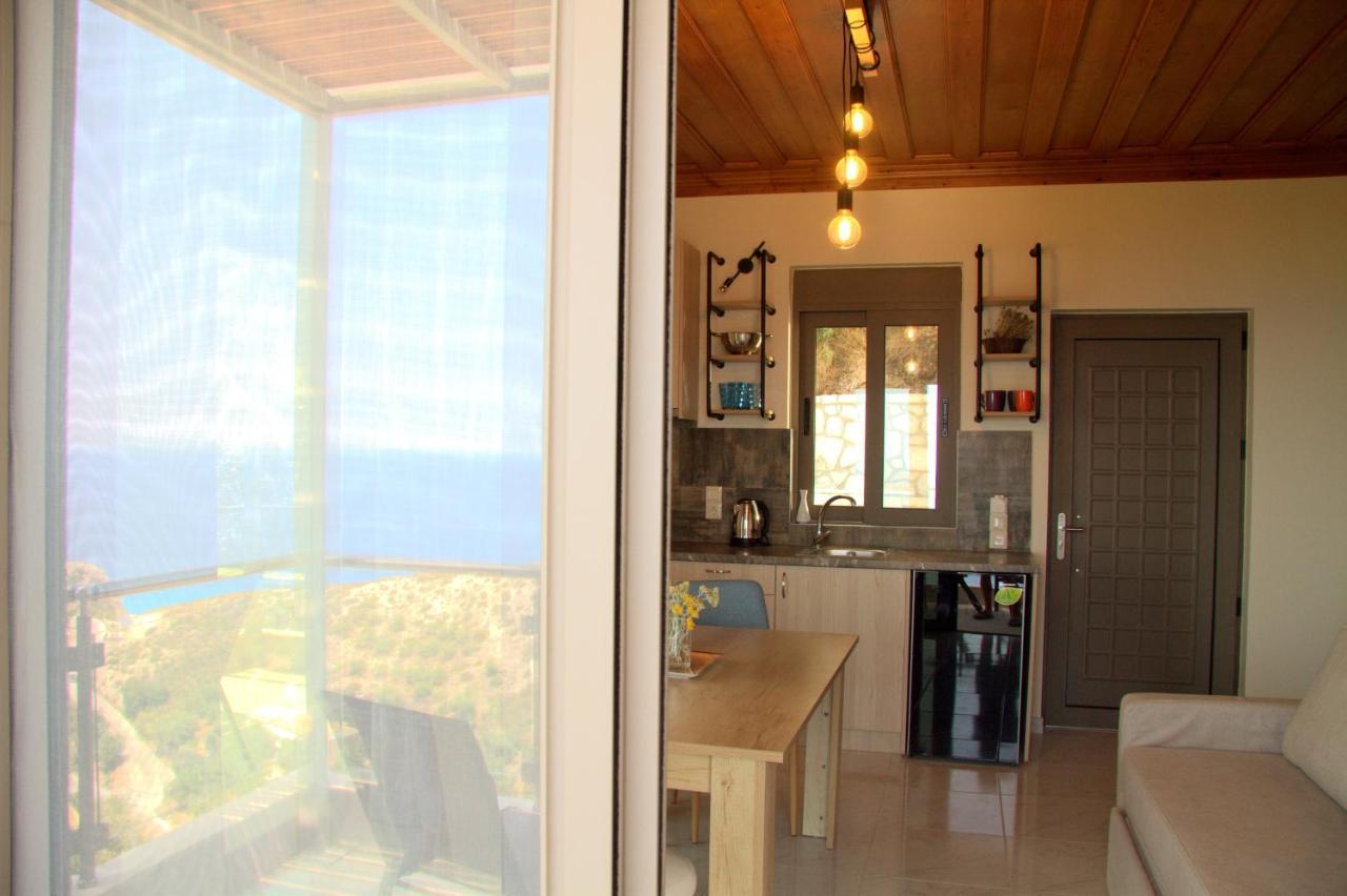 Melikiron Luxury Apartments Ayios Nikitas Ngoại thất bức ảnh