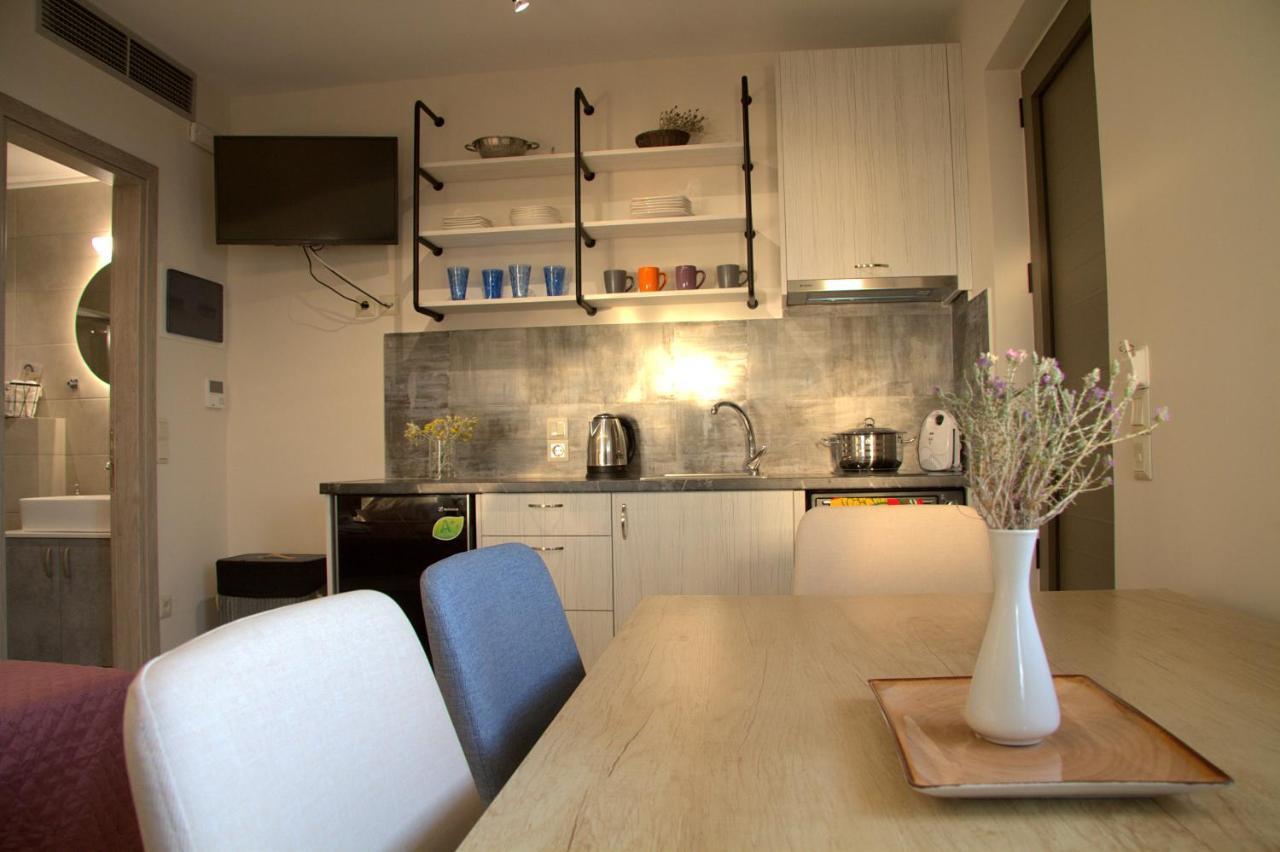 Melikiron Luxury Apartments Ayios Nikitas Ngoại thất bức ảnh