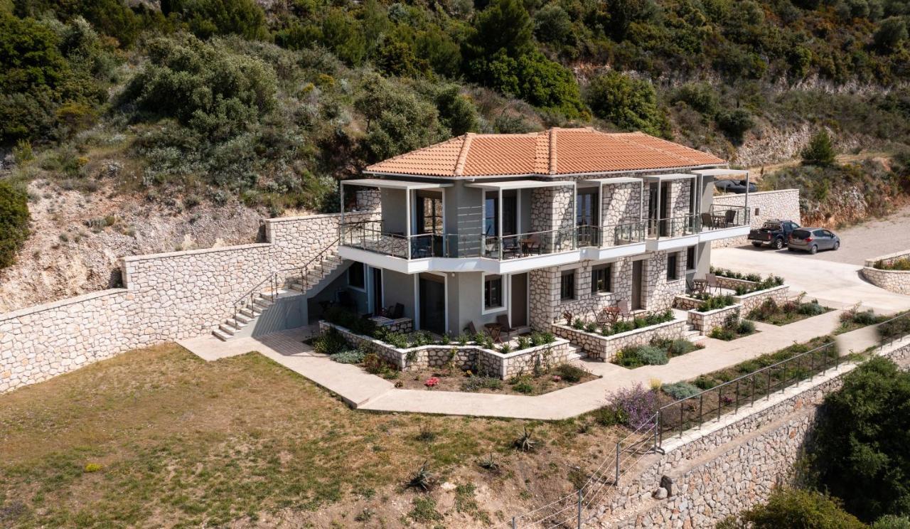 Melikiron Luxury Apartments Ayios Nikitas Ngoại thất bức ảnh