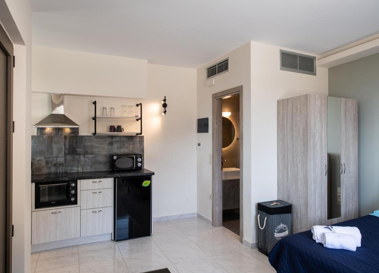 Melikiron Luxury Apartments Ayios Nikitas Ngoại thất bức ảnh