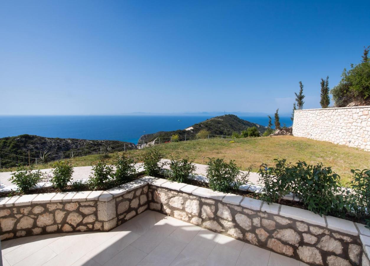 Melikiron Luxury Apartments Ayios Nikitas Ngoại thất bức ảnh