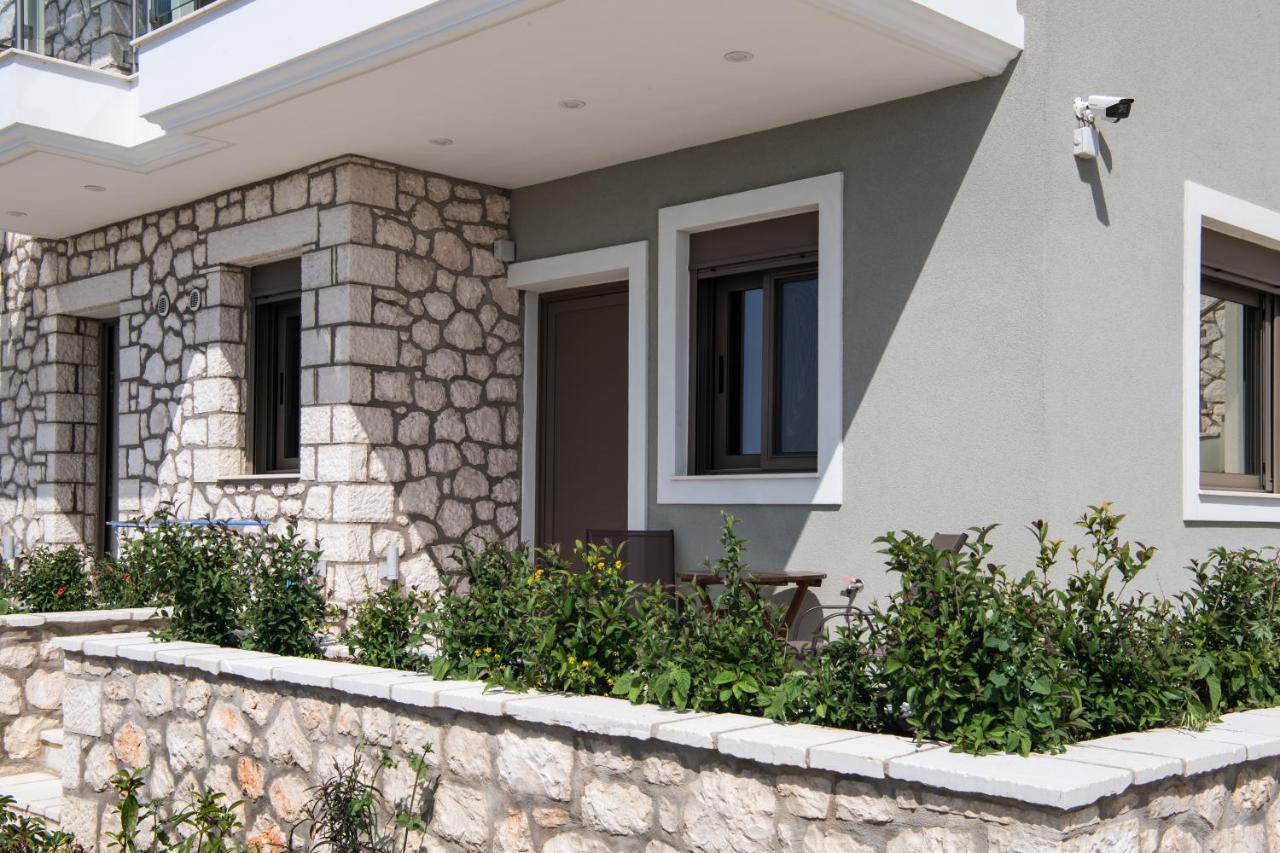 Melikiron Luxury Apartments Ayios Nikitas Ngoại thất bức ảnh