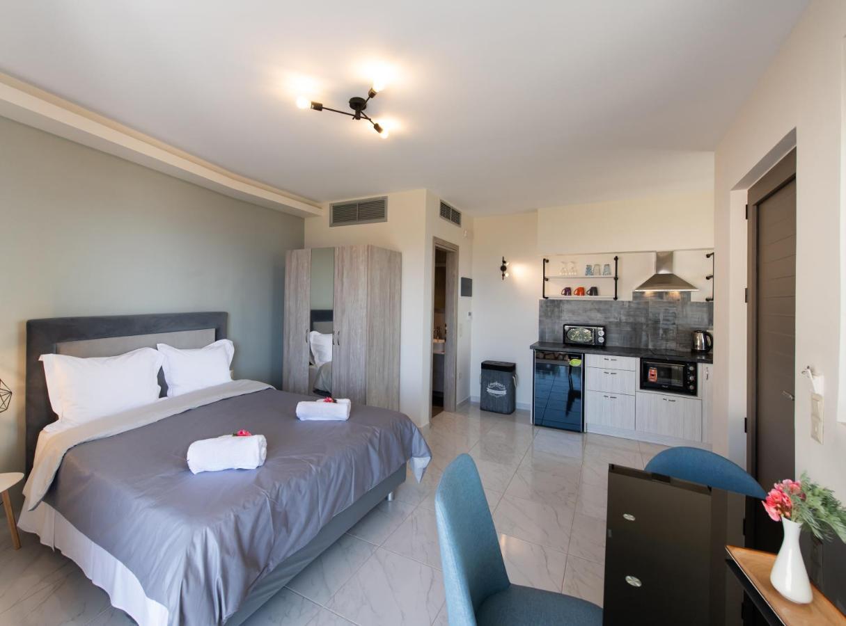 Melikiron Luxury Apartments Ayios Nikitas Ngoại thất bức ảnh