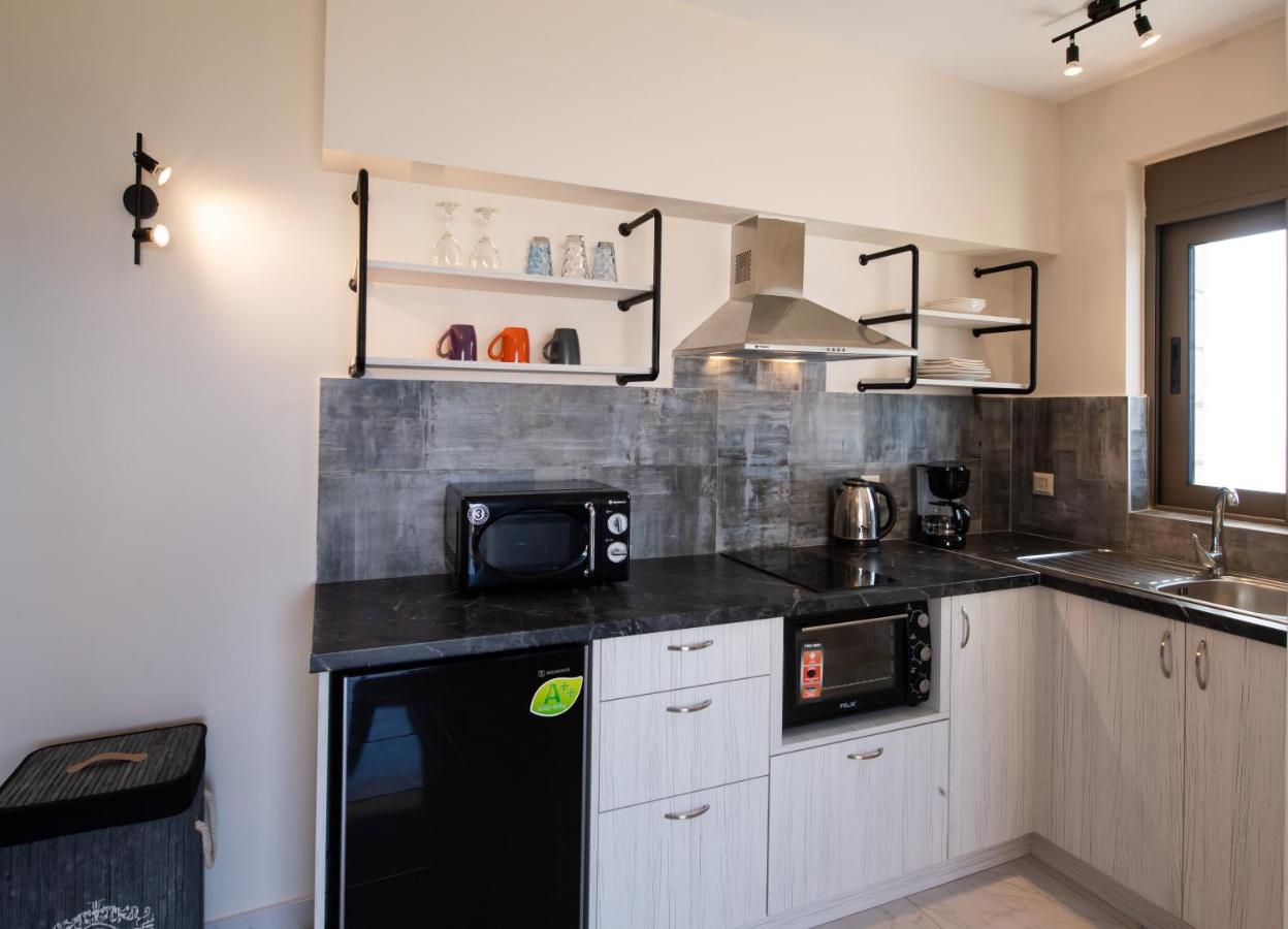 Melikiron Luxury Apartments Ayios Nikitas Ngoại thất bức ảnh