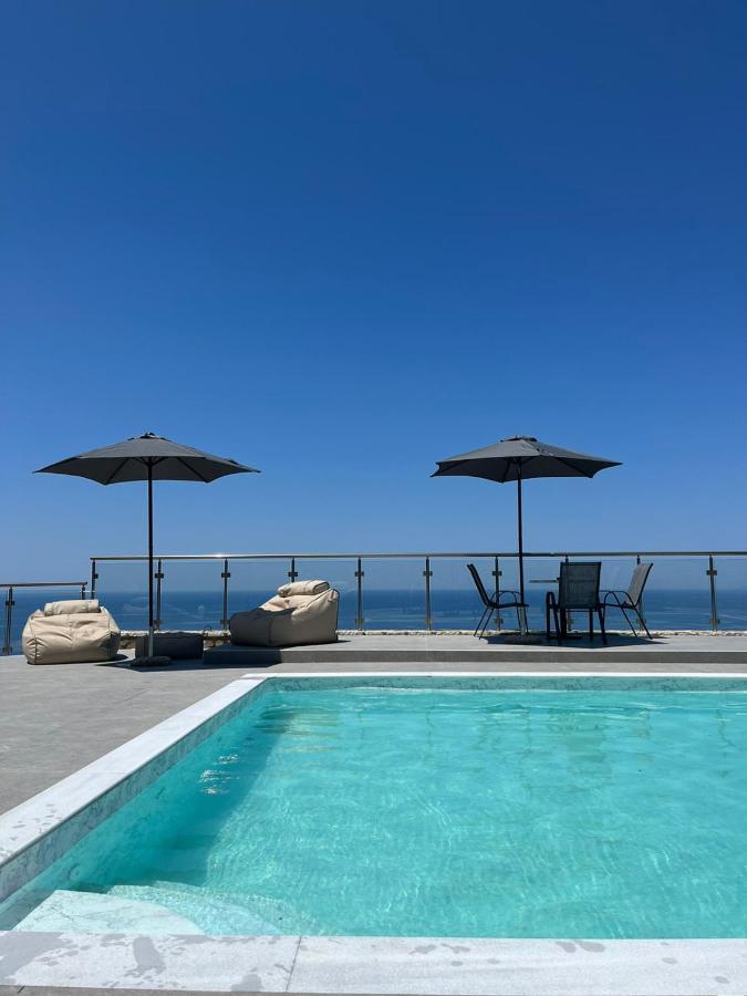 Melikiron Luxury Apartments Ayios Nikitas Ngoại thất bức ảnh