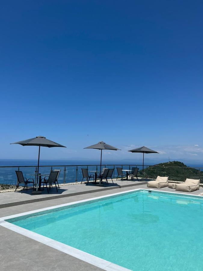 Melikiron Luxury Apartments Ayios Nikitas Ngoại thất bức ảnh